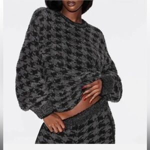 SKIMS NWOT Cozy Knit Pullover - Gray Houndstooth